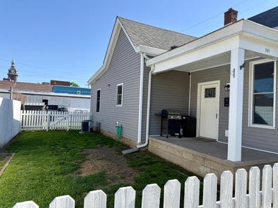 /international/us/111-e-3rd-street-brookville-in-110108011678/