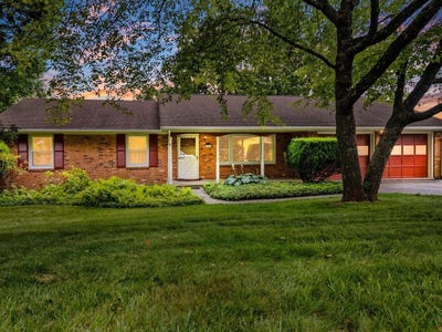/international/us/2015-carroll-drive-blacksburg-va-110100260516/