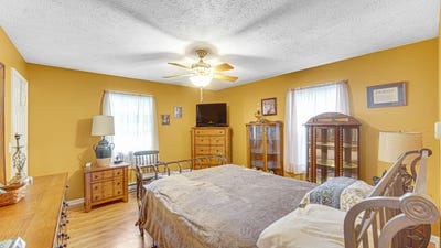 /international/us/203-e-jefferson-street-westville-in-110108265681/