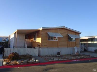 /international/us/100-royal-oak-court-fairfield-ca-110119965372/