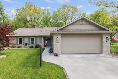 /international/us/2020-woodland-estates-drive-elkhart-in-110108140572/