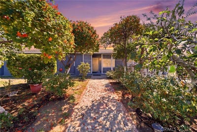 /international/us/13500-pierce-pacoima-ca-110120148521/