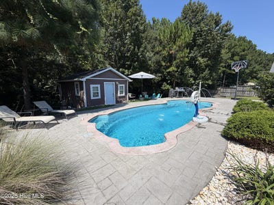 /international/us/132-emberwood-drive-leland-nc-110120000604/