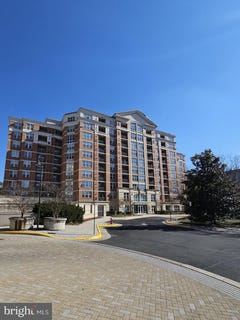 /international/us/11760-sunrise-valley-drive-reston-va-110107775443/