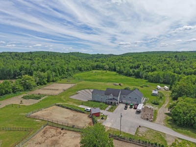 /international/us/1381-merchant-road-hampden-me-110108801234/