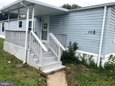 /international/us/102-greyfield-drive-lancaster-pa-110120515379/