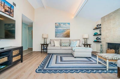 /international/us/901-caminito-madrigal-carlsbad-ca-110108986926/