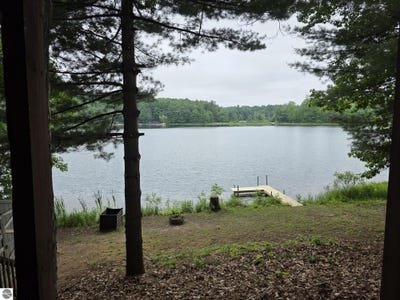 /international/us/18823-lakewood-circle-lake-ann-mi-110100584380/?lang=zh-tw