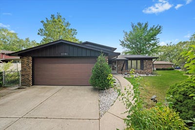 /international/us/22434-pleasant-drive-richton-park-il-110104884056/