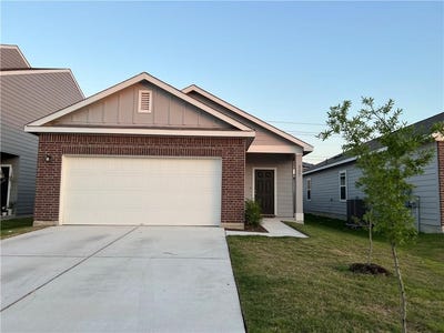 /international/us/337-wonderful-life-way-jarrell-tx-110108977749/