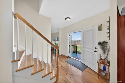 /international/us/98-bender-road-westtown-ny-110106977695/