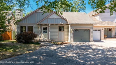 /international/us/1007-crown-drive-carbondale-co-110109468299/