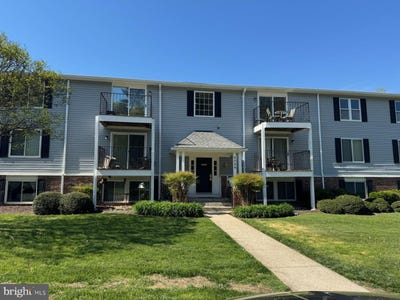 /international/us/8036-j-abbey-court-pasadena-md-110108294115/