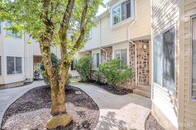 /international/us/1088-schmidt-lane-north-brunswick-nj-110120124247/