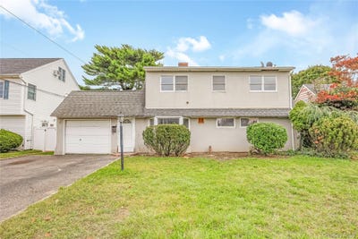 /international/us/22-tarry-lane-levittown-ny-110110301028/