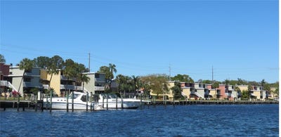 /international/us/2424-w-tampa-bay-boulevard-tampa-fl-110104290404/