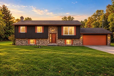 /international/us/354-e-1300-n-chesterton-in-110120499652/