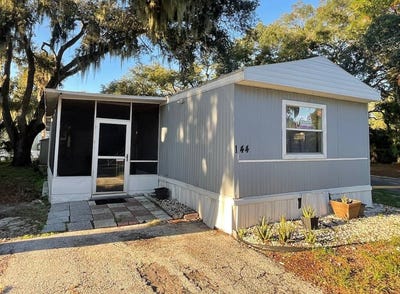 /international/us/8518-gibsonton-dr-gibsonton-fl-110120653156/