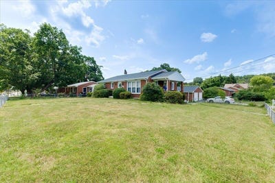 /international/us/3707-colonial-ave-roanoke-va-110109025537/