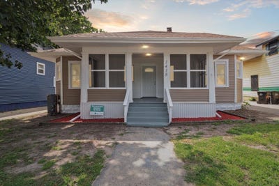 /international/us/1418-hull-avenue-beloit-wi-110101461983/?lang=en
