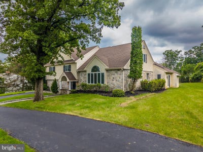 /international/us/23-street-road-newtown-square-pa-110099865466/