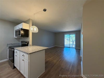 /international/us/1128-southwood-drive-fayetteville-nc-110105201295/
