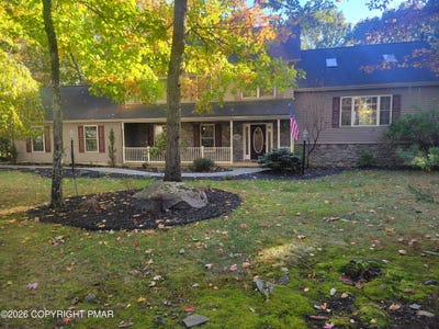 /international/us/6164-starlight-court-swiftwater-pa-110119757614/