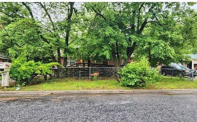 /international/us/1806-s-pitt-street-greenville-nc-110108179749/