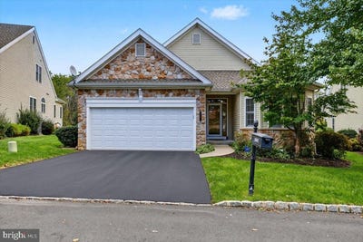 /international/us/5086-valley-stream-lane-macungie-pa-110120421486/