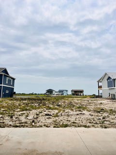 /international/us/17-tradewinds-circle-rockport-tx-110098965176/