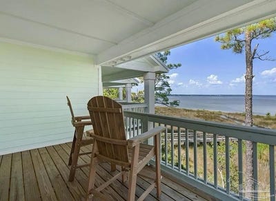 /international/us/16104-innerarity-pt-rd-pensacola-fl-110120536363/