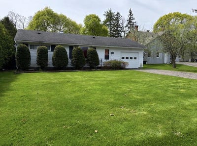/international/us/11-holland-avenue-plattsburgh-ny-110107924929/