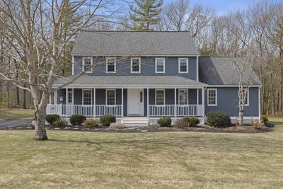 /international/us/33-douglas-hill-way-douglas-ma-110107077388/