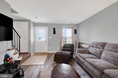 /international/us/1112-providence-court-frederick-md-110107626698/
