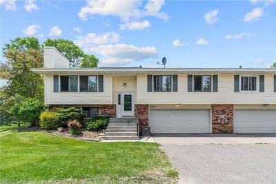 /international/us/4222-bridgewood-terrace-vadnais-heights-mn-110108549725/