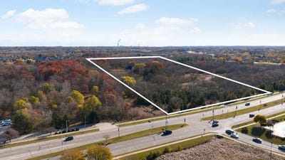 /international/us/9080-s-howell-ave-oak-creek-wi-110103525785/