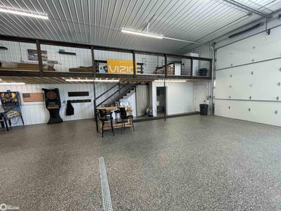 /international/us/1025-108-n-8th-street-clear-lake-ia-110095007181/