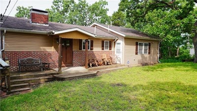 /international/us/25996-arrowhead-road-hermitage-mo-110099372898/