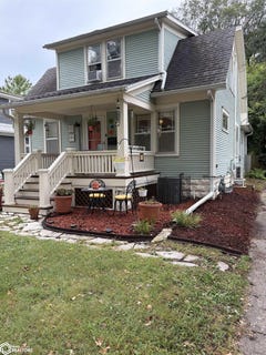 /international/us/1104-s-2nd-street-fairfield-ia-110110126797/