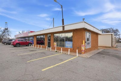 /international/us/319-e-3rd-street-elk-city-ok-110105845929/
