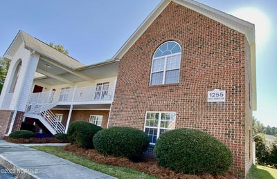 /international/us/1247-westpointe-drive-greenville-nc-110103295024/