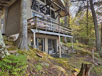 /international/us/6075-beatons-lake-rd-e-watersmeet-mi-110108219563/