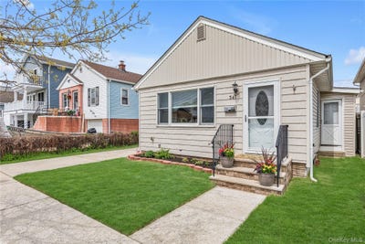 /international/us/347-e-pine-street-long-beach-ny-110107734795/