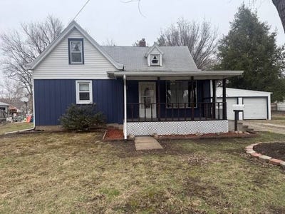/international/us/1142-e-6th-ave-monmouth-il-110106301103/