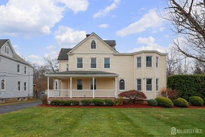/international/us/92-main-street-helmetta-nj-110103723590/