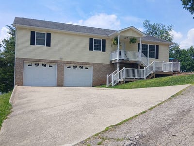 /international/us/7-alexa-way-elkview-wv-110108269202/