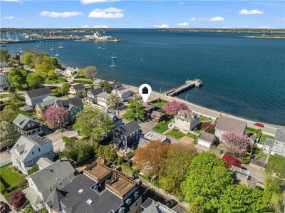 /international/us/4-van-zandt-avenue-newport-ri-110108298712/
