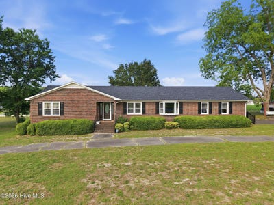 /international/us/132-jesse-t-bryan-road-kinston-nc-110108120632/
