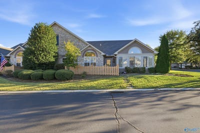 /international/us/82-laurel-lane-brownsboro-al-110120686524/