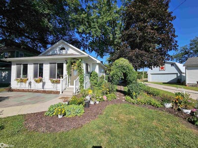 /international/us/205-w-ely-street-greene-ia-110108694707/